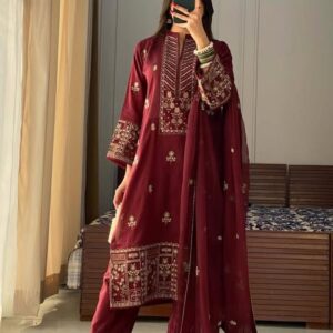 Heavy Embroidered 3-Piece Set – Elegance in Every Stitch